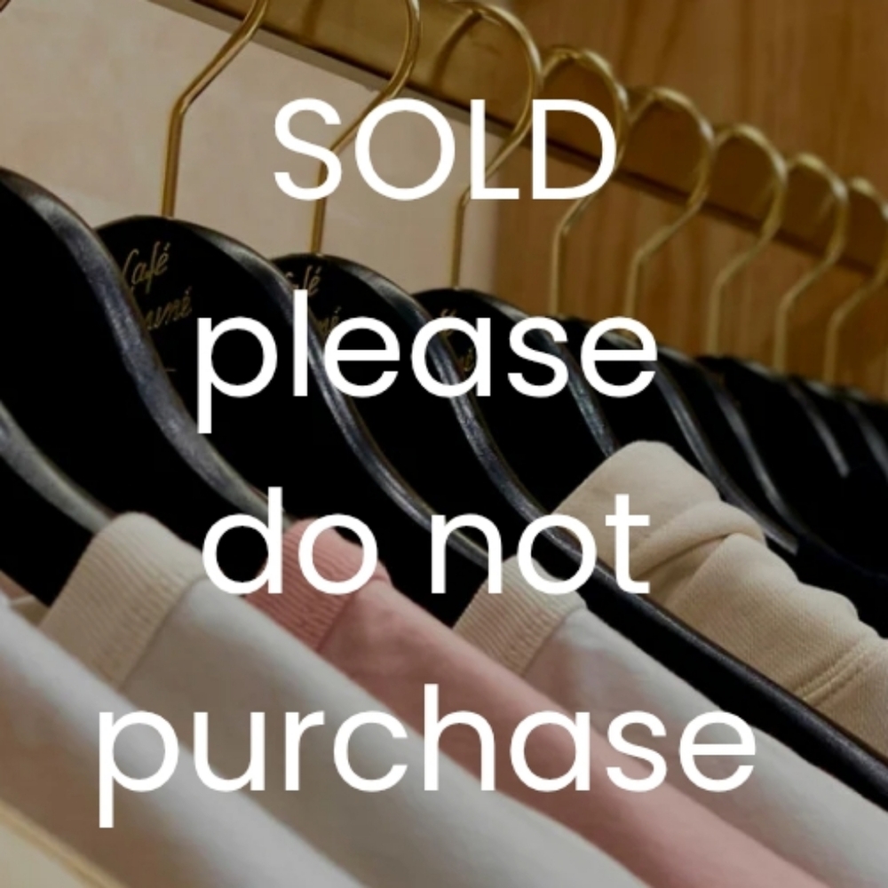 SOLD‎